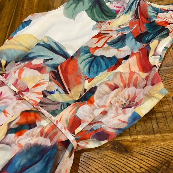 H&M Floral dress new with Tag - Picture 7 of 7